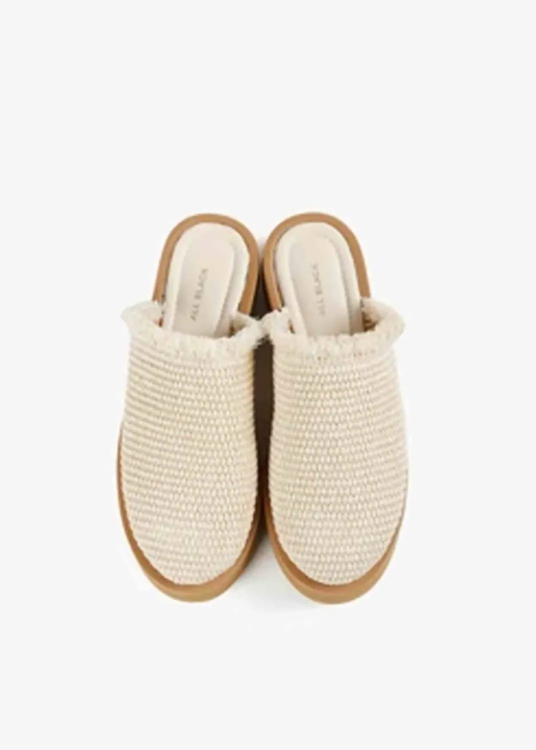 All Black - Women's Raffia Round Lugg Mule