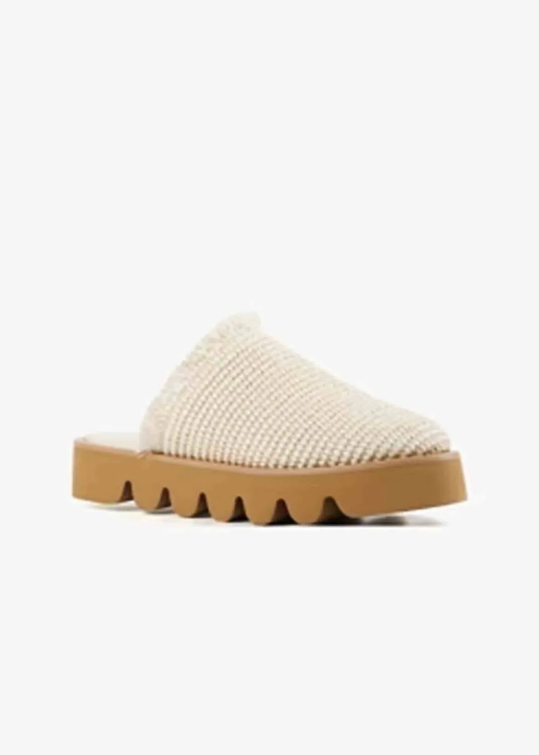 All Black - Women's Raffia Round Lugg Mule