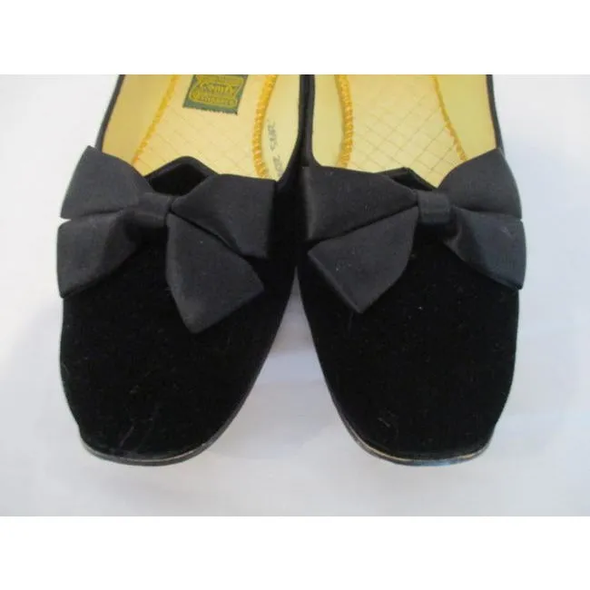 Daniel Green Black Brush Velour Gold Quilted Insole Flats Size Us