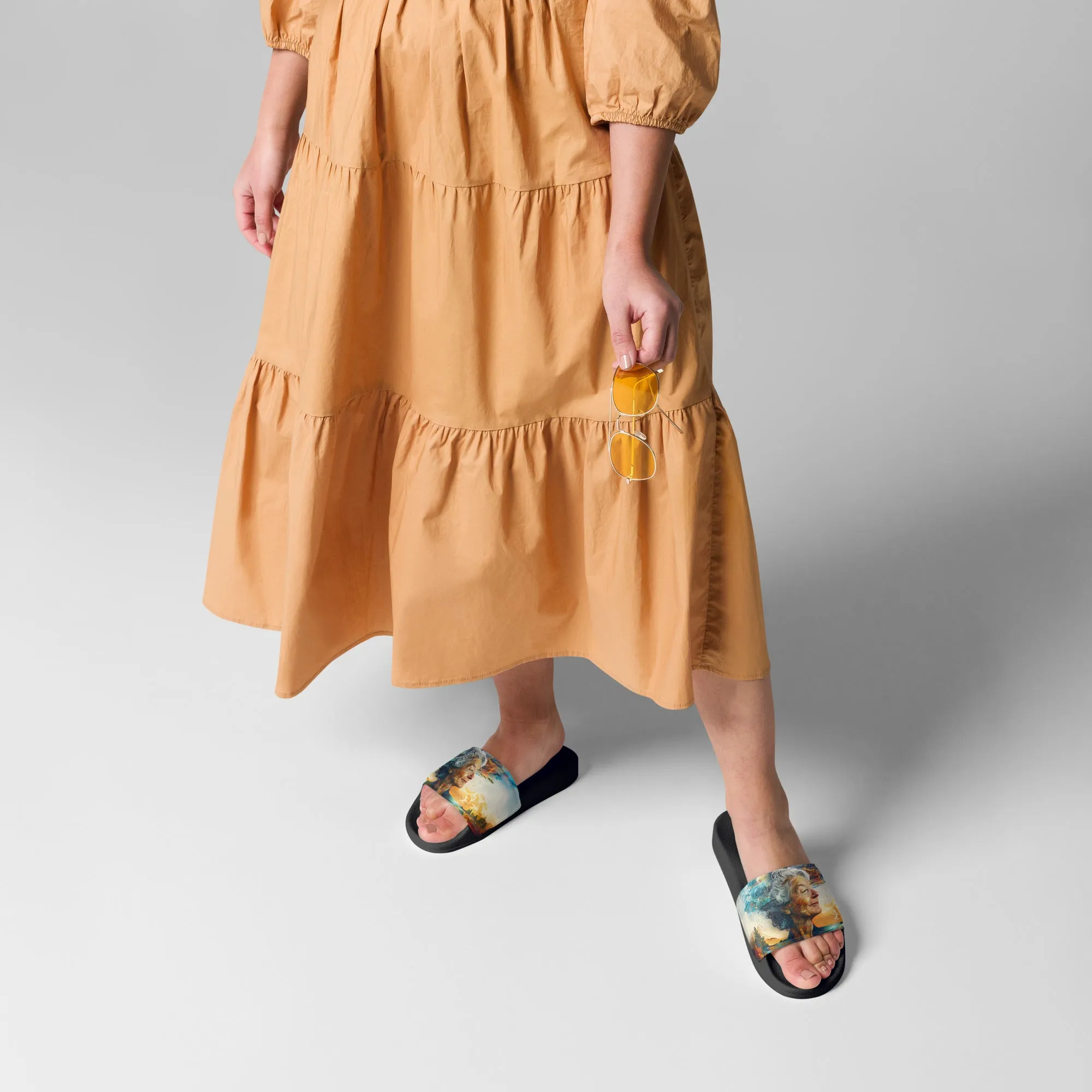 Haven of Stillness Women's slides