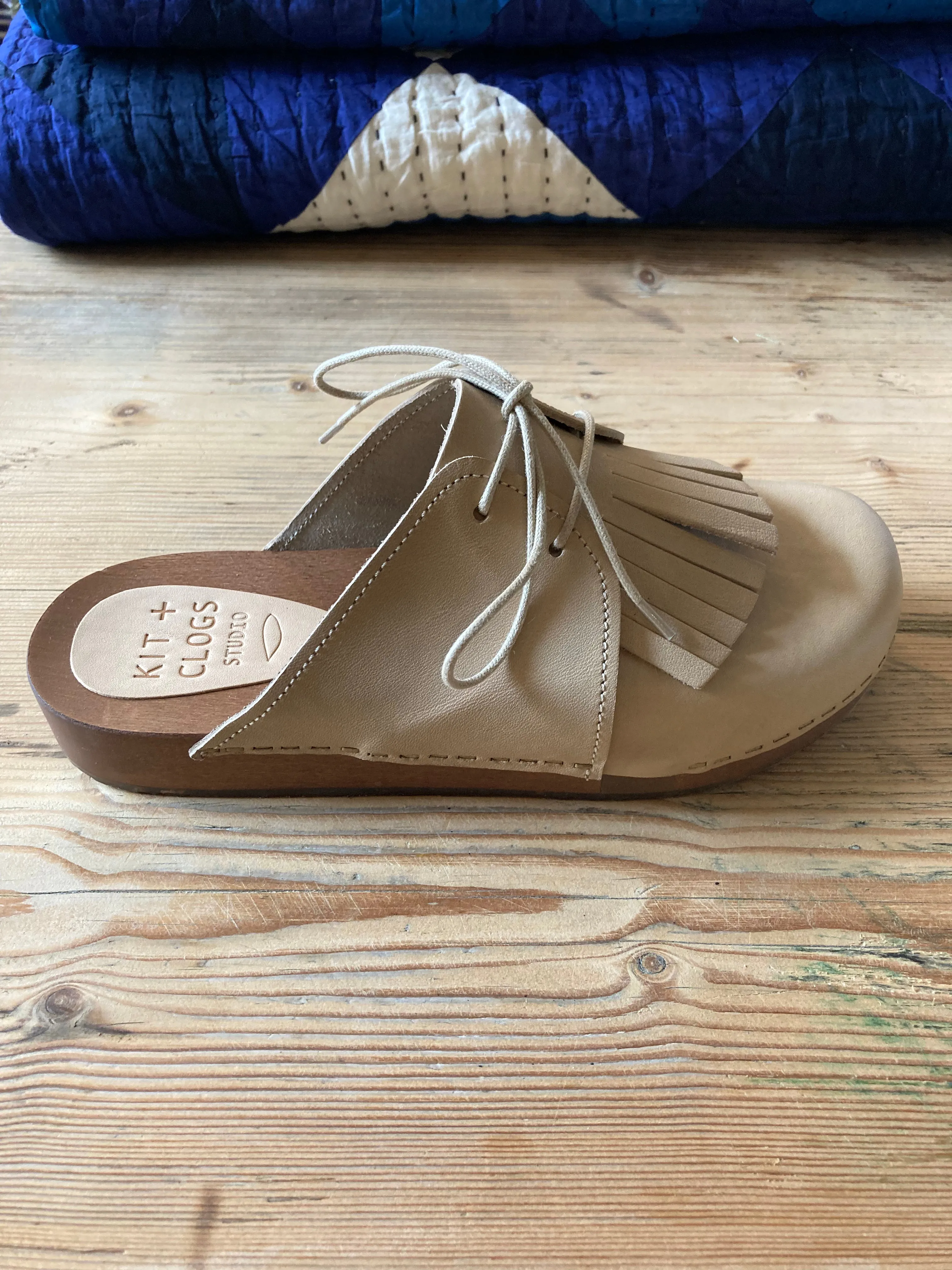 Kitty Clogs | Flex base loaf clog | Stone